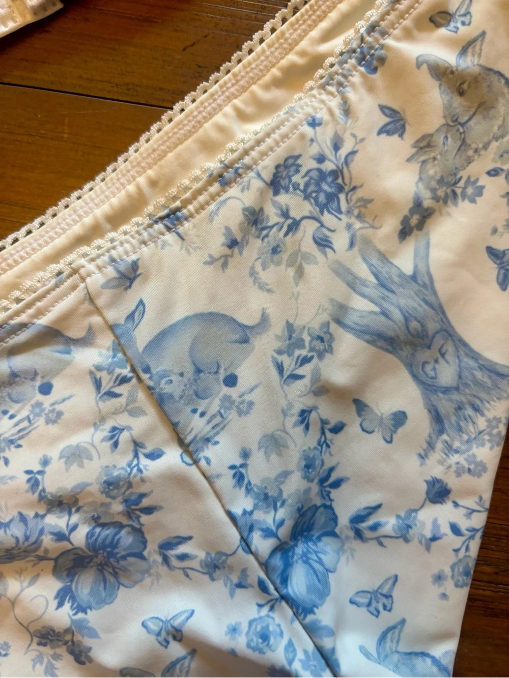 NWT Frankie’s bikinis x Gigi HADID blue toile fawn bikini set